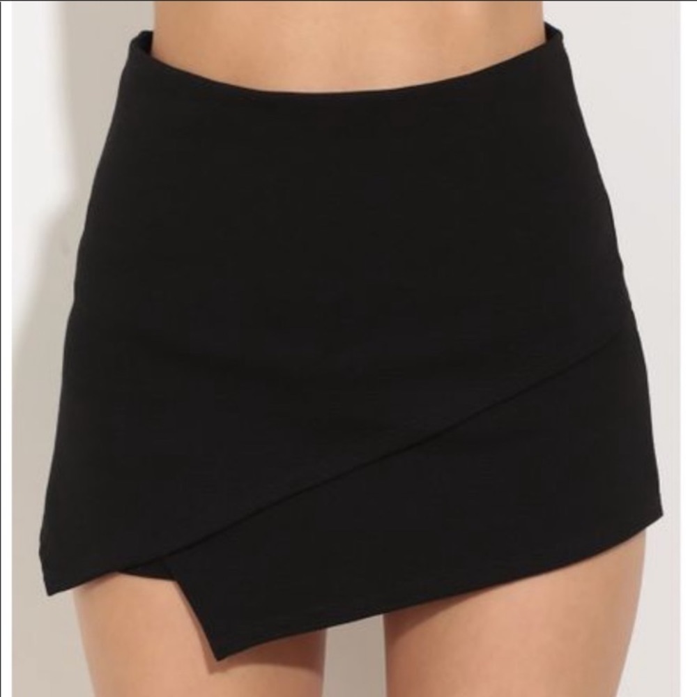 Dress Forum Black Skort